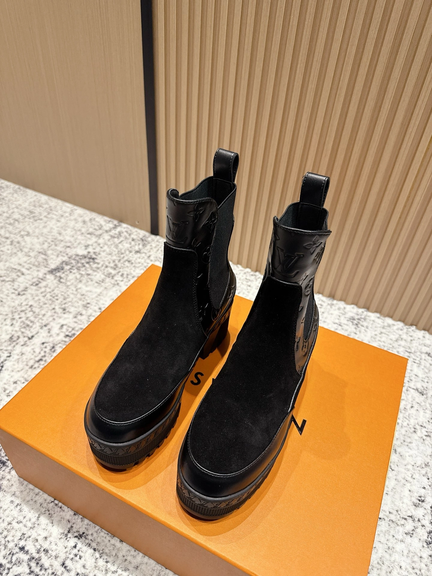 COCO-- 8V 1AC7W0 cowhide Heel height ：7cm Waterproof：3.5cm item:E-X362J2922
